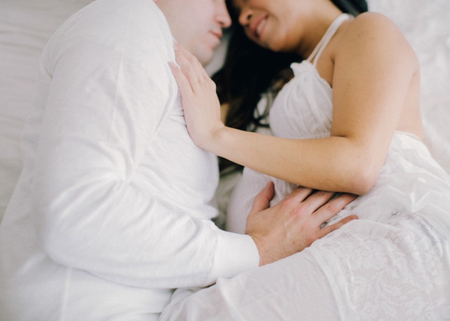 light airy romantic bedroom maternity