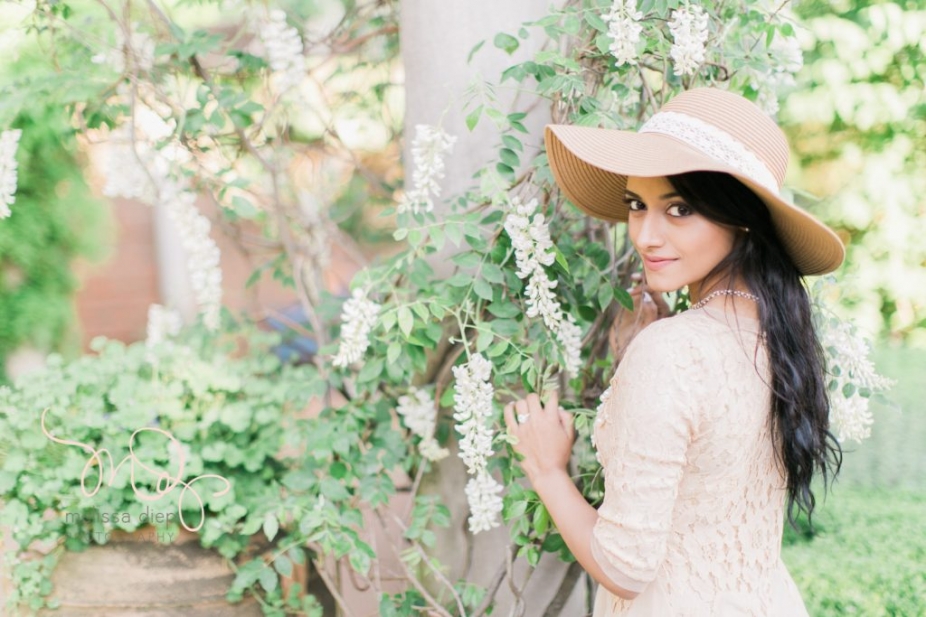 romantic fun indian engagement pictures at chicago botanic garden